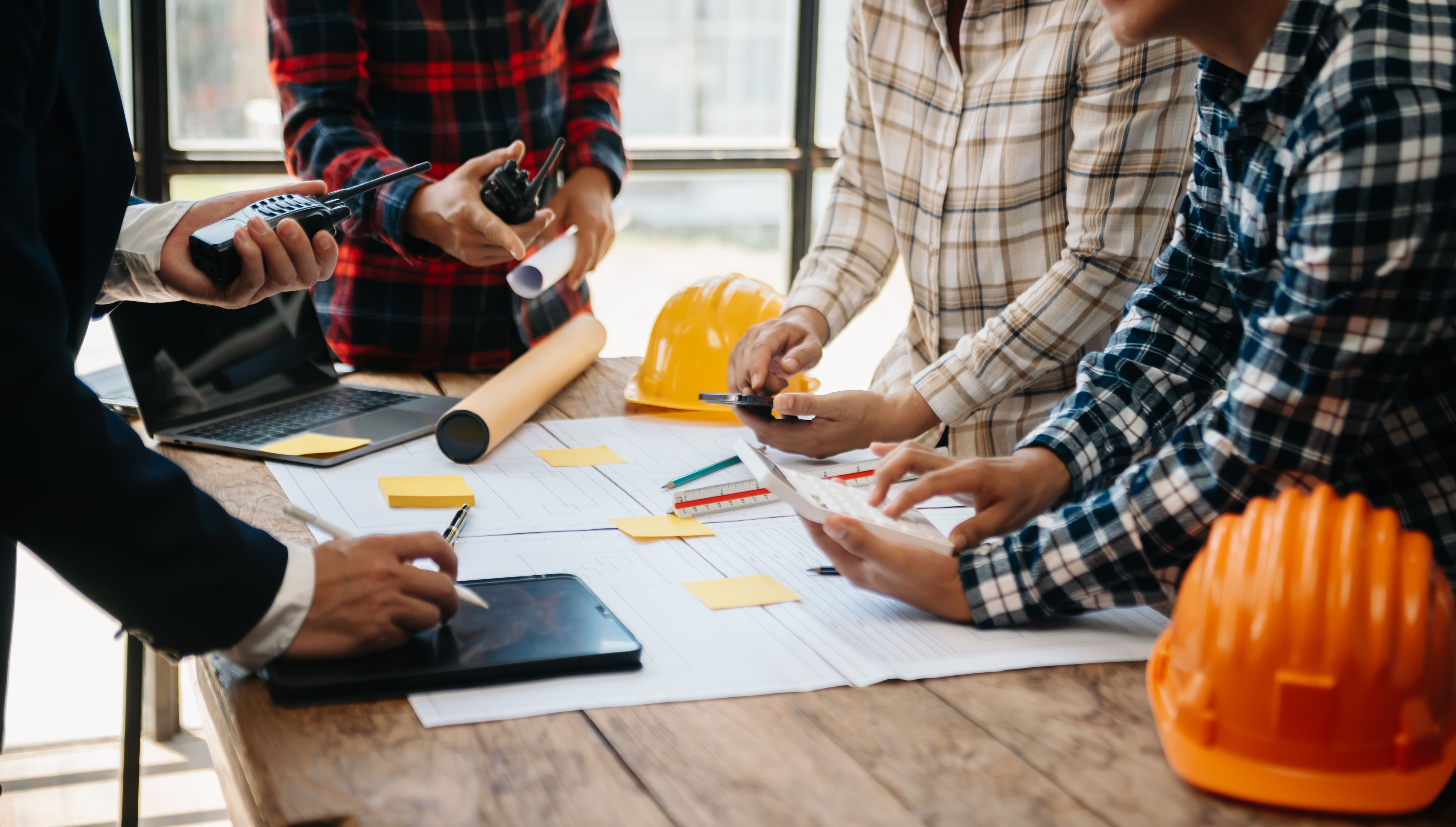 Comment organiser une réunion de chantier efficace ? 